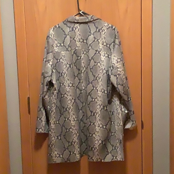 Premise Woman faux suede reptile print jacket - Picture 2 of 5